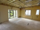 3階18.3帖の居室はスケルトンの状態でのお渡しとなり、LDKへの変更など用途に応じたアレンジが可能です。