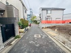 周辺は閑静な住宅街が広がっています。