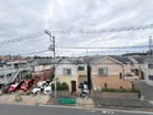 一戸建ての多いエリア、静かで落ち着いた雰囲気です。