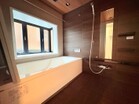 窓があるので換気のしやすいお風呂です