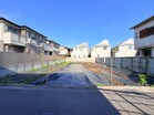 間口広々!並列駐車もラクラクこなせるゆとりの敷地。