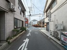 前面道路４．４ｍで車の出入りも楽々♪