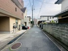 周辺は閑静な住宅街です♪