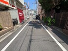 前面道路約５ｍ　図面だけではわからない周辺の雰囲気をぜひ現地でご体感ください。