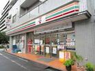 セブンイレブン新宿東五軒町店(コンビニ)