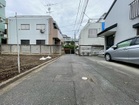 「哲学堂公園」がすぐ近くに。物件周辺は穏やかな住環境が広がります。