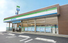 ファミリーマート滝野川一丁目店（コンビニ）