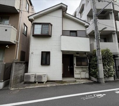 建築条件なし・更地渡し。田園調布南で理想の家づくりを。