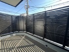 陽当たりと風通しを考慮したバルコニーはお住まいになる方に笑顔を届けてくれます。お洗濯物を干すスペースとしてはもちろんですがよりお部屋を開放的に感じさせてくれる空間です。