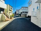 4m道路に面した、駐車のしやすさが魅力の敷地。