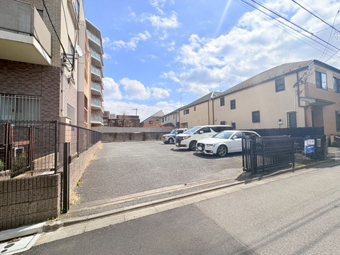 吉祥寺を日常使い、松庵に寛ぐ。贅沢な余白を楽しむ、都心の別邸。