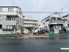 前面道路も広く開放的な住環境です♪