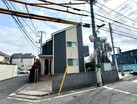 閑静な住宅街に位置する、建築条件なしの売地。