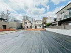 ゆったり１００m2超。将来の増改築や用途変更にも柔軟に対応可能な、余裕ある敷地面積です。
