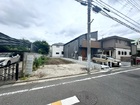 街並みに広がりを。公道4.9mに面した、開放感あふれる心地よい住まい