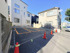 賑わいの駅前を抜けて、穏やかな私邸へ。天沼1丁目の第一種低層住居専用地域。
