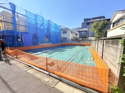 【高井戸東3】◆駅徒歩6分×146㎡の整形地◆完全自由設計を叶える更地・建築条件なし