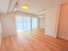 可動間仕切りはリビングに開放感をプラス