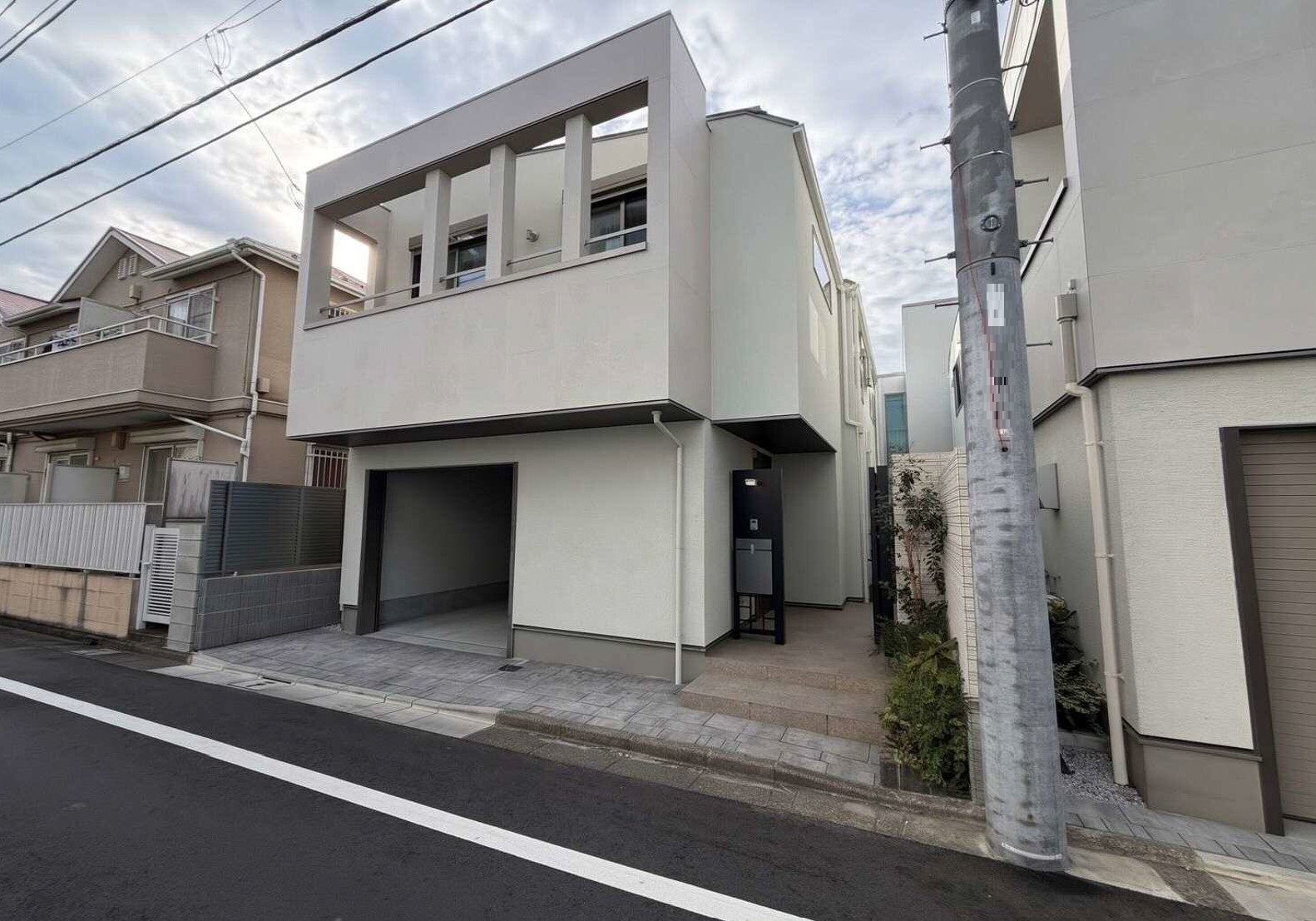 不動産についてあまり知識がなかったのですが、当初から具体的で分かりやすい説明をしてく...