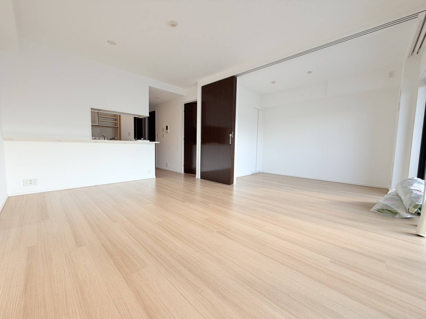 石川さんはレスポンスも早く、常に先回りしてご提案いただける非常に信頼できる担当者でした。
細かい点まで気配りしていただき、不安なく取引を進めることができました。
本当にありがとうございました。知人にもぜひ紹介したいと思います。