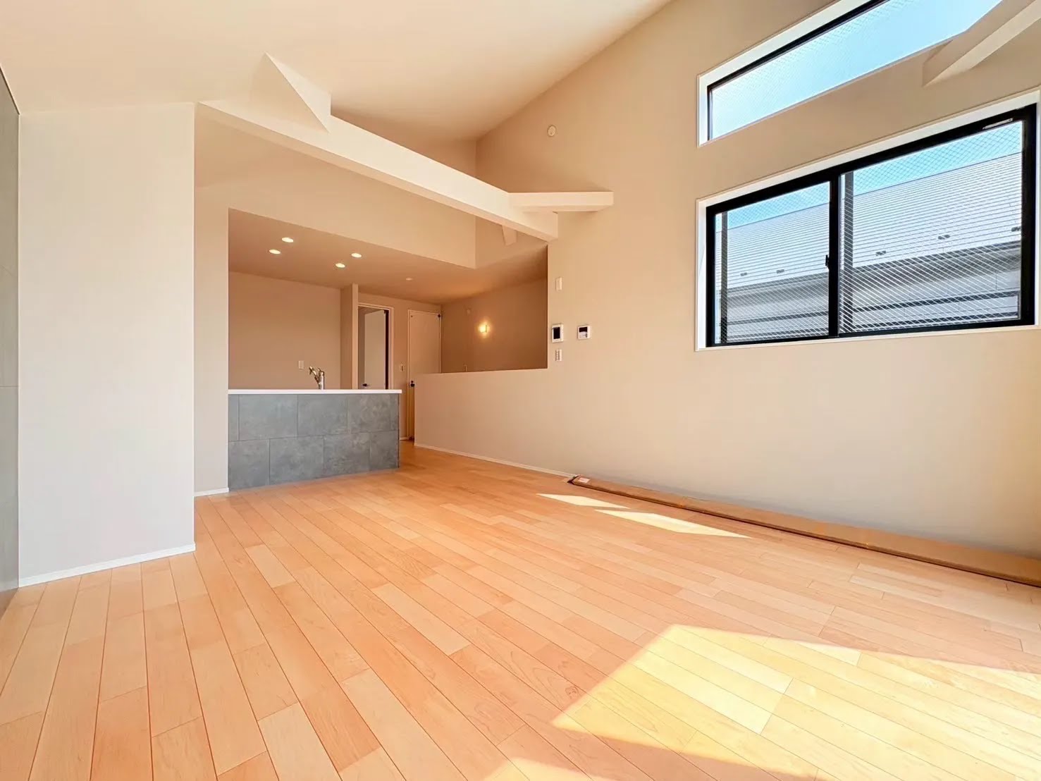 住宅の知識も豊富で、保育園のことまで親身にサポートしてもらい、安心してお願いできました。