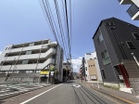 前面道路は７．８mございます