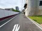 6m道路に面した、駐車のしやすさが魅力の敷地。