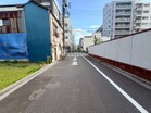 ゆったりと落ち着いて駐車できる、6mの安心幅。