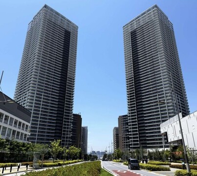 フラッグ　ＰＡＲＫ　ＶＩＬＬＡＧＥ　Ｂ棟