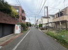 交通量の少ない前面道路♪