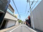 前面道路６mでお車でのアプローチも楽々♪