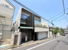 モダンで重厚感のあるデザインです。