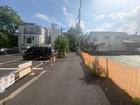 南東側道路につき日照良好