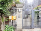 重厚な雰囲気なエントランス