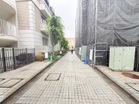 閑静な住宅街のなかにございます