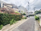 周辺は閑静な住宅街です！