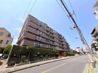 スーパー近く住環境良好
