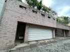 ガレージ４台分あり（車種制限あり）