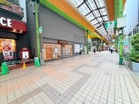 駅前商店街「ミルパ」隣接