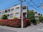 周辺は閑静な住宅街です♪