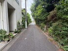周辺は閑静な住宅街です♪