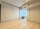 住まう方自身でカスタマイズして頂けるようシンプルにデザインされております。