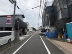 周囲は閑静な住宅街