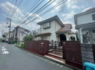 周辺は閑静な住宅街です