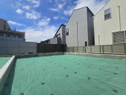 喧騒を忘れさせる、緑豊かな低層住居専用地域。下馬３丁目、静穏の邸宅地。