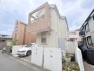 周辺は閑静な住宅街です♪