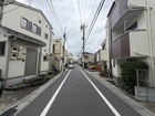 スーパー近く住環境良好