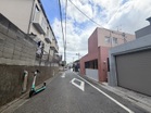 周辺は閑静な住宅街です！
