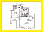 収納充実の１LDK。居室はカーペット敷。