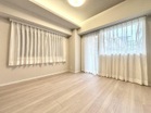 【６帖洋室】２面採光の明るいお部屋